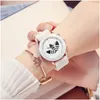 Montres-bracelets Mode Simple Femmes Montres Noir Blanc Quartz Montre Design Minimaliste Bracelet En Silicone Montre-Bracelet Grand Cadran Créatif