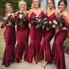 2019 Dark Red Bridesmaid Dresses High Low Low Spaghetti Straps V-Neck Tea Lengut