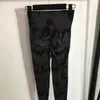 Ropa deportiva para mujer, pantalones de Yoga ajustados, mallas estampadas de cintura alta, mallas deportivas de estilo callejero para gimnasio, pantalones de chándal