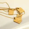 Anhänger Halsketten Stilvolle antiallergische Hiphop Persönliche Gravur Buchstabe Quadratische Halskette Perlen Kette Edelstahl Goldfarbe