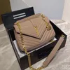 Tasarımcı Çantalar Çanta Tote Çanta Kadınlar Çapraz Vücut Siyah Calfskin Klasik Diagonal Stripes Kapitone Zincirler Orta Loulou Bulut Zarf Çantası