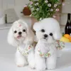 Vêtements de chien vêtements pour animaux de compagnie fraise jarretelle pour chiens vêtements chat petite marguerite mignon mince fille d'été produits chihuahua 2023