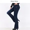 Schlanke Dame Ganzkörperansicht Hohe Taille Jean Hosen Frauen Flare Reißverschluss Elastische Weichmacher Denim Office222E