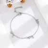 Bracelet clouté en argent sterling avec un petit charme haut de gamme, simple et polyvalent en forme de cœur pêche pour femme