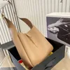 Bolsas de bolsa de couro de couro feminino designer de bolsa de mochila under as axila
