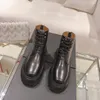 Designer tjock sula elastiska mörka stövlar super mångsidiga svarta stövlar snörning upp korta stövlar lata skor, enkla och fashionabla lätt att bära och ta av stövlar