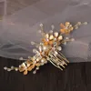 Haarspangen Vintage Goldfarbe Perlen Kämme Tiara Hochzeit Brautaccessoires Frauen Blatt Blumen Handgefertigter Kopfschmuck