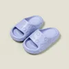 Slipper Baby Mädchen Hausschuhe Badezimmer Schuhe Gedruckt Lächelnd Niedlich Tragen Kinder Jungen Strand EVA Weiche Sohle Offene spitze Sandalen 2023