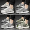 2024 Running Shoes Men Black White Classic Old-Daddy Shoe Fashion Treasable Walking Outdior Mens Trainers Sport Sweet Sneakers