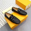 8 Model Yeni Orijinal Deri Erkekler Sıradan Ayakkabı Lüks Marka Mens Tasarımcı Loafers Moccasins Nefes Slip Black Drive ayakkabılarında Plus Boyut 38-46