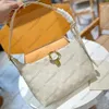 Torebka torebki sac sportowe luksusowe torba sznurka duży wzór torby na ramię z zdejmowanym zamekem woreczka 2 -częściowa designerka damska wdzięczna skóra wytłoczona M46609