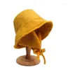 Bérets couleur unie Protection des oreilles Couple cadeau laine d'agneau Style coréen casquette fourrure pêcheur chapeau automne hiver Panama