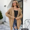 Kvinnors stickor 2023 Europeiska och amerikanska hösten Winter Coat V-ringning Twist stickad Cardigan Loose Lazy Sweater Jacket Woman