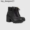 Nouveau Femmes Bottes Designer Talons Bottines Véritables chaussures Mode Hiver Automne Martin Cowboy En Cuir matelassé À Lacets Chaussure D'hiver En Caoutchouc Femmes Semelle Chaussures Talon Haut