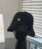 Лучшая ягненка Wool Wome's New Winter Buckte Hat Hat Hat Hot Buckte Hats Cover Face