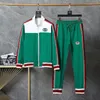 Дизайнерские мужские спортивные костюмы моды Topsgg Women Unisex Suit Set Set Sate Street Sports Suit Asain размер