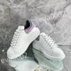 2023 New Hot Luxurys Sneaker Baskets de mode Chaussures blanches Chaussures à semelles épaisses surélevées Chaussures pour hommes et femmes polyvalentes classiques décontractées chaussures de planche xsd221101