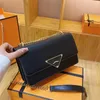 Bolsa de grife pu de couro macio, bolsa para mamãe, grande capacidade, bolsa crossbody da moda, bolsa de mão feminina, bolsa pequena quadrada, atacado