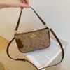 Alta qualidade luz bolsa de luxo 2023 nova axilas casual ombro crossbody pequeno saco barato tomada 50% de desconto