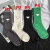 Designer Hommes Femmes Bas Chaussettes Quatre Paires Luxe Sports Hiver Maille Lettre Imprimé Chaussette Broderie Coton Homme Femme