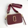 dames Ontwerpers Tassen crossbody schoudertas eenvoudig veelzijdig metaal letterleer stevig leer Postman handtassen snapshot nieuwe veelkleurige cameraschoudertassen