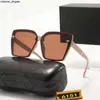 Occhiali da sole Channel 6151 Occhiali da sole americani di alta bellezza resistenti alle radiazioni ed eleganti stile stella europeo antiriflesso alla moda Y2UJ Y9YT