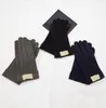 Handschoenen Europese Amerikaanse ontwerpers voor heren Dames touchscreen handschoen Wintermode Mobiele smartphone Vijfvingerhandschoenen AA7