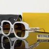 Fendisunglasses роскошные лучшие дизайнеры солнцезащитные очки буквы солнцезащитные очки для женщин поляризованной тенденции UV400 Устойчивые к повседневным универсальным очкам 147