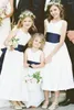 Flicka klänningar blomma klänning vit a-line med marinblå band båge ärmlös fit bröllopsfest födelsedag första nattvards klänningar