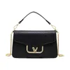 Boîte portable de luxe légère pour femmes, haut de gamme, nouvelle niche française, bandoulière simple, petit sac carré tendance 7889