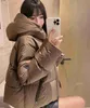 Classique Femmes Courtes À Capuchon Manteaux Designer Parkas Mode Triangle Inversé Hommes Vestes Hiver Chaud Parker Coupe-Vent 8GJVV