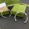 Bangle Luxe designer armbanden voor dames Trendy mode armband ontwerp open zilveren armband Hoge kwaliteit sieraden Zeer mooi J230902