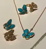 Mode Luxury 4/Four Leaf Clover V Golden Precision Edition Butterfly Necklace Thicked 18k Rose Gold Plated Lock Bone Chain med en superb design med logotyp och låda