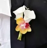 Dekorativa blommor Europe Style 4 PCS/ LOT DIY CALLA LILIES Sweet Corsage Simulate Flower Grooms Man Boutonniere Pin Brosch Wedding Party