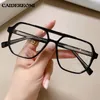 mujeres gafas de lectura grandes