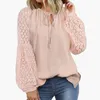 Blusas femininas camisa macia chique renda oca blusa elegante primavera/outono com mangas lanterna retalhos de cor sólida