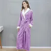 Vêtements de nuit pour femmes, mode revers, couple, hommes, peluche épaisse, longue, ample, décontracté, vêtements de maison, automne hiver