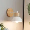 Lampy ścienne nordycka drewniana lampa ptaków LED Switch E27 Czarne białe dekoracyjne urządzenia do sypialni salon jadalnia iluminacja