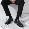 فستان أحذية مريحة رجعية عالية الجودة للجلد من الرجال تصميم الرجال 2023 الصيف الكلاسيكية Tuxedo