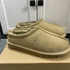 Pantofole Tasman firmate Tazz Ciabatte in pelliccia di castagna Classici australia Stivali ultra mini con plateau Ciabatte invernali da donna Pantofole da uomo