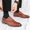 Chaussures habillées classiques Oxfords pour hommes affaires décontracté fête quotidienne rétro sculpté chaussure à lacets automne printemps été