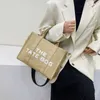 70% Factory Outlet Off Leisure Tote Toile littéraire et artistique grand sac diagonal pour femme Un sac à main en vente