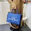 Sconto del 70% nel outlet di fabbrica Borsa per il tempo libero Borsa diagonale da donna grande in tela letteraria e artistica Una borsa in saldo