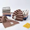 Bérets Automne/Hiver Chapeau pour enfants Bébé Tricoté Laine Pull Écharpe Mignon Bavoir Rayé Hiver Pour Garçons Et Filles