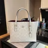 70% Factory Outlet Off Women's Mollie 25 Classic Old Flower Portable Shopping One Crossbody Tote on sale