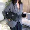 Netizen Makeup 2023 Nueva fragancia pequeña Moda versátil Almacenamiento para mujeres Separación de ropa seca y húmeda Bolsa de lavado de doble capa Outlet barato 50% de descuento