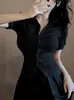 Blouses pour femmes mode femme chemisier élastique mince corps chemise sexy vêtements d'été coréens streetwear chemises à manches courtes en maintenant