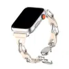 Apple Watch Band 49mm 44mm 42mm 41mm 44mm 40mm 38mmレディースブレスレットIWATCH 8 ULTRA 7 5 3シリーズアクセサリー用の磁気バックル付きメタルレザーチェーンストラップ