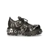 Dark Punk Robe Leather Metal Niche Low Top Plateforme Retro Rock Rock Chaussures pour les hommes et les femmes