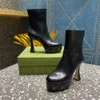 Top Quality Platform Ankle Boots Super High Chunky Block Heels Booties Sidan blixtlås Rundtå modestövlar Kvinnors lyxdesigner läder ensam fest kvällskor